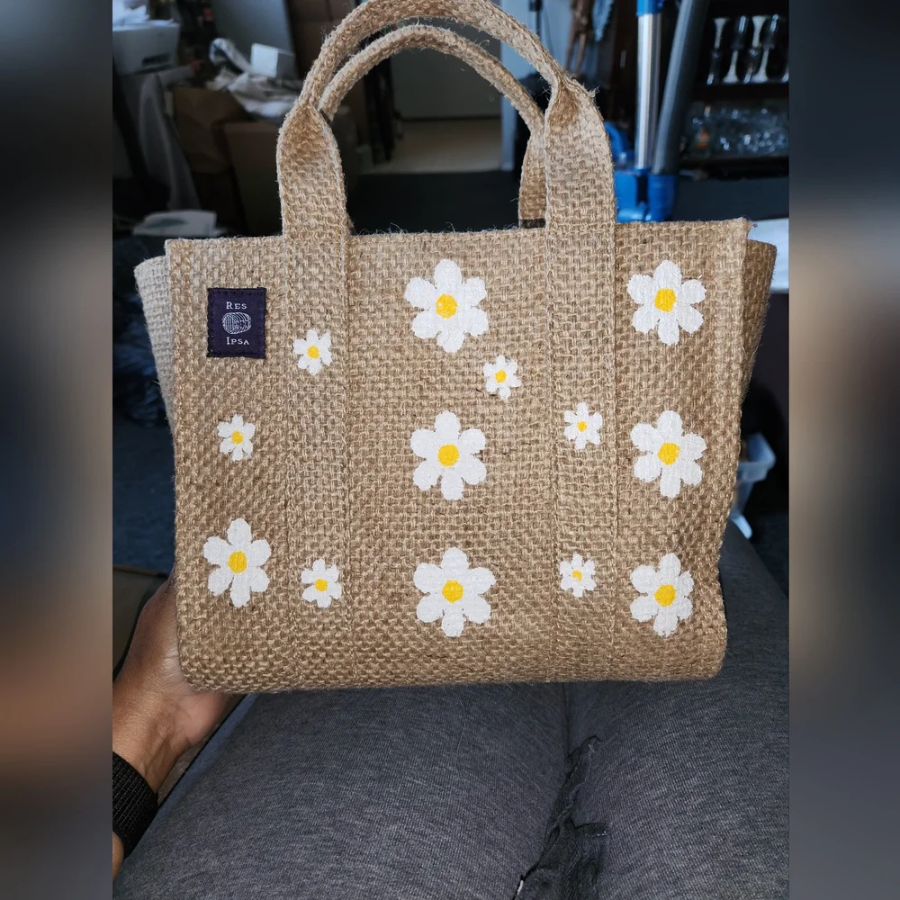 Hand bag - Picture 1 of 7
